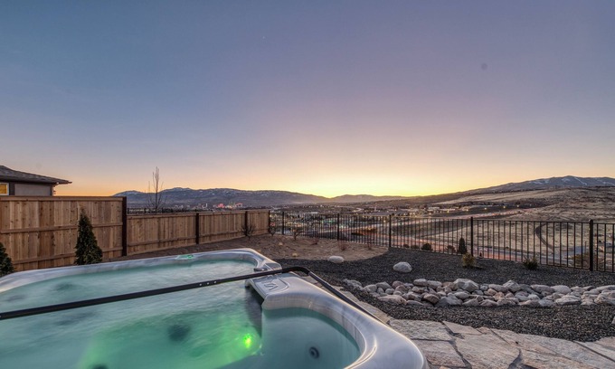 Northeast Reno Haus | The Views!