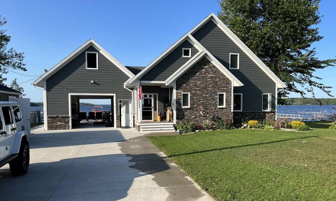 Curtis Haus | Lakefront in Downtown Curtis