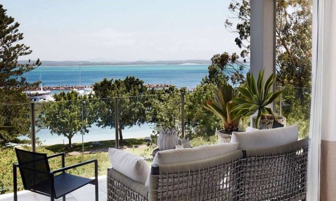 Nelson Bay Wohnung | The Waterview, 2 76 Magnus St - complete style, comfort, luxury and spectacular waterviews