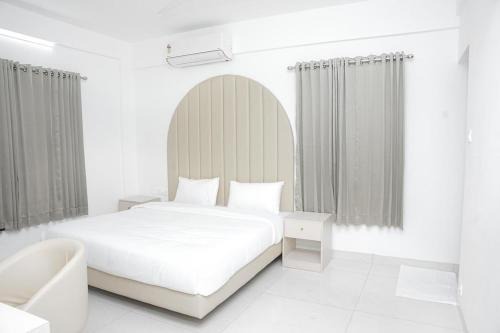 Thrissur Wohnung | The White Chateau by Chakolas Hospitality