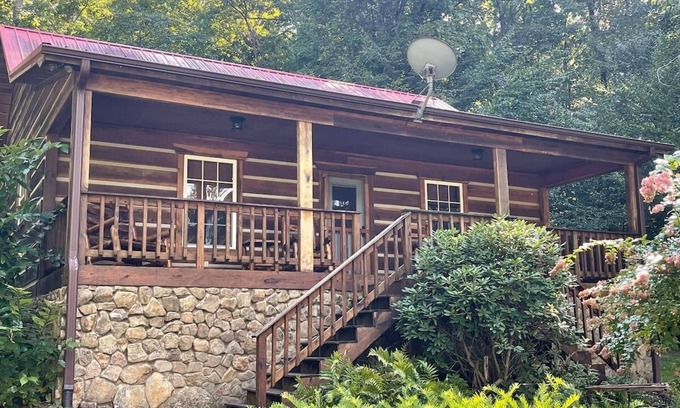 Joppa Kabine | The Wilson @ Lazy G