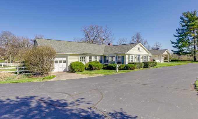 Dayton Haus | The Windmill House with Pond 9 Mi to Dayton!