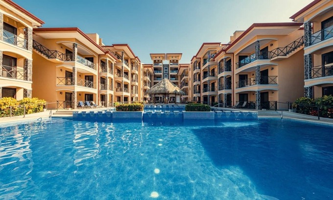 Barrio Los Villalobos Eigentumswohnung | This condominium is a 2 bedroom(s), 2 bathrooms, located in Jaco, Provincia de Puntarenas.