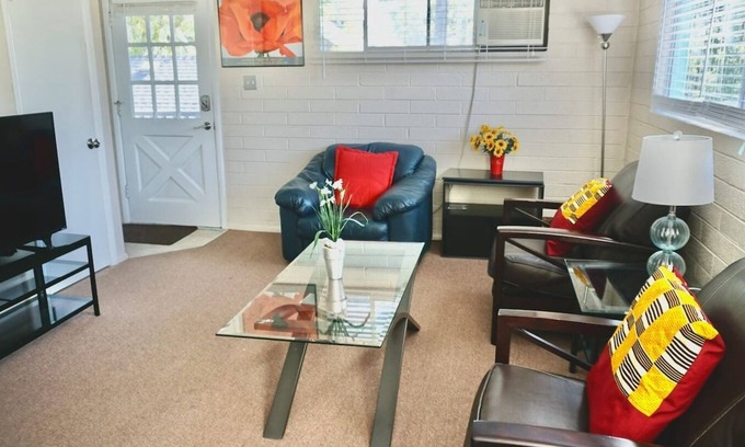 Lower Avenues Wohnung | This fourplex is a 1 bedroom(s), 1 bathrooms, located in Salt Lake City, UT.