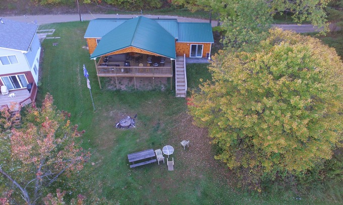 Long Lake Hütte | This is Exclusive, Outdoor kitchen, 8 Person Hot Tub, 6 Person Fire Table, ETC.