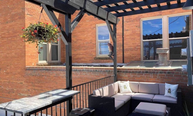 Sheridan Wohnung | This loft is a 2 bedroom(s), 2.5 bathrooms, located in Sheridan, WY.