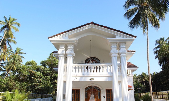 Morjim Villa | Diese ultra-luxuriöse Villa mit zeitgenössischer Art-Deco-Architektur.
