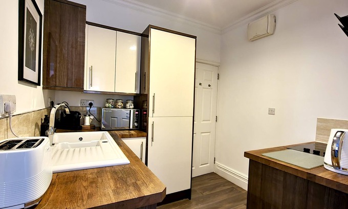 Canton Wohnung | Thompson Apartments No.3 by Switchback Stays