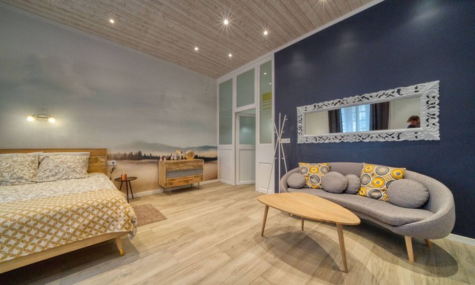 Poligny Wohnung | three apartments on the ground floor of a private mansion dating from 1430