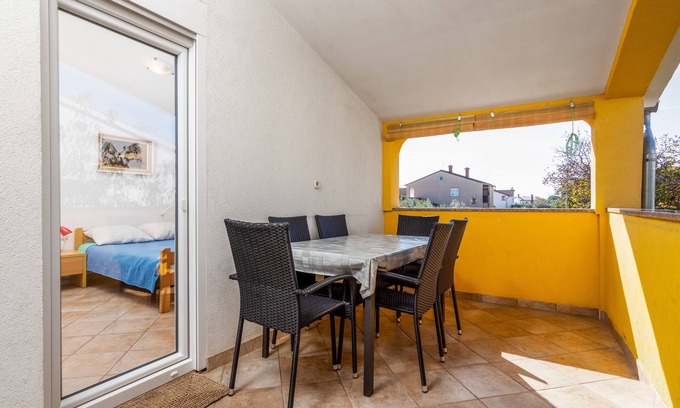 Valbandon Wohnung | 3-Zimmer-Ferienwohnung mit Terrasse Valbandon, Fazana (A-7352-a)