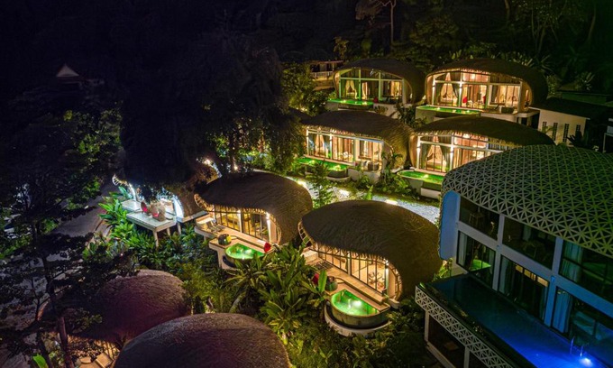 Nanai Road Hotel | Three Monkeys Villas