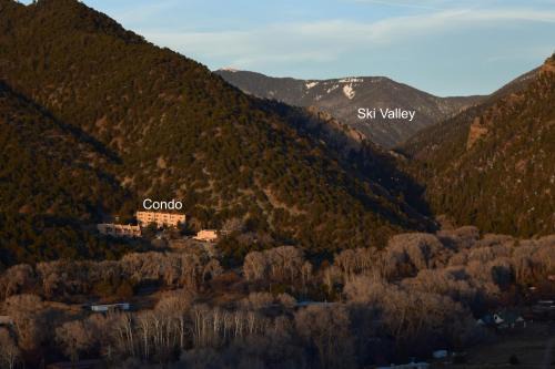 Arroyo Seco Wohnung | Three Studios At Canyon Base - 15min To Ski