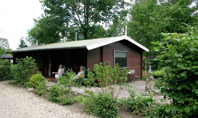 Ootmarsum Skihütte | Gemütliches Chalet mit Mikrowelle in der Achterhoek