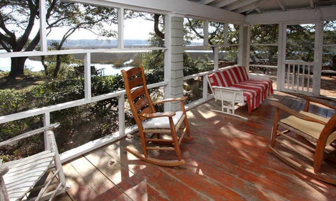 North Myrtle Beach Kabine | Tilghman-Boyce Cottage - Get Back to Nature - Private Beach - Overlooks the Marsh