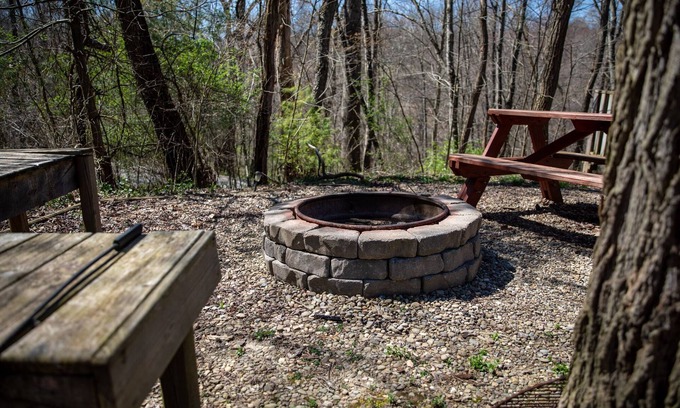 Old Washington Kabine | Timberline Cabins - The Birmingham Cabin, WiFi, Pets, Hot Tub, Fireplace
