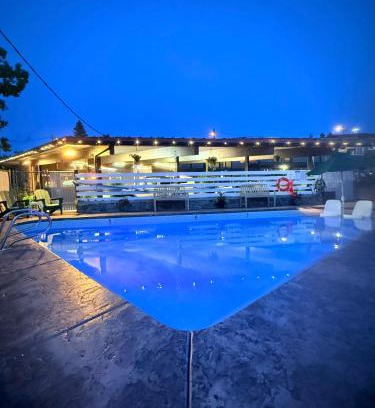 Ashland Hotel | Timbers INN and Suites