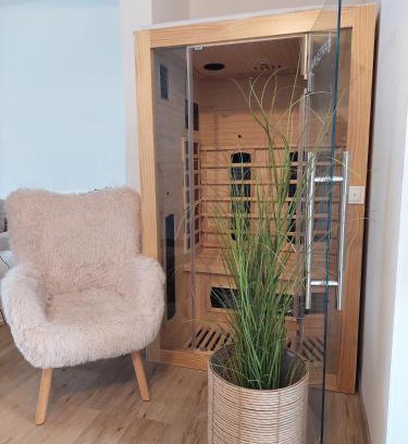 Winterberg Wohnung | Tinos Ferienwohnung - im Herzen von Winterberg mit privater Sauna!