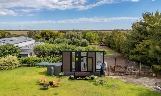 Lake Charm Haus | Tiny Charm by Tiny Away