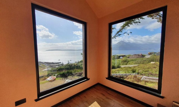 Sleat Haus | Tiny Home in Isle of Skye - Pet Friendly