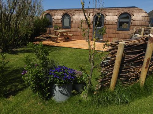 Abbestede Wohnung | Tiny House De Keet, in Natuurgebied en vlakbij het Strand
