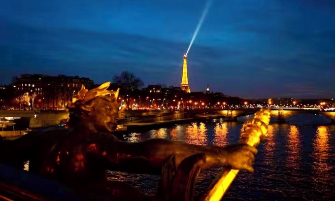 Champs-sur-Marne Bed & Breakfast | Tiny Housse Between Disneyland and Paris Ligne RER À
