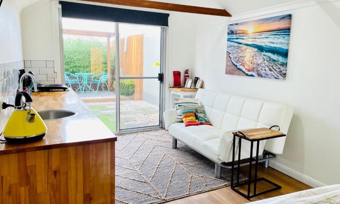 East Devonport Wohnung | Tiny Tom - Hidden beside the river Mersey