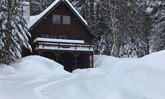 Rangeley Kabine | Tmakwa - You will love this little cabin - and it's sandy beach in the summer