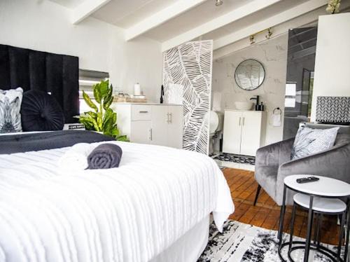 Randpark Ridge Wohnung | Top-Floor Open En-Suite Studio