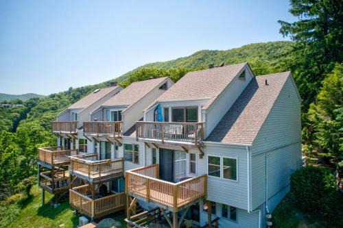 Seven Devils Haus | Top Of Seven