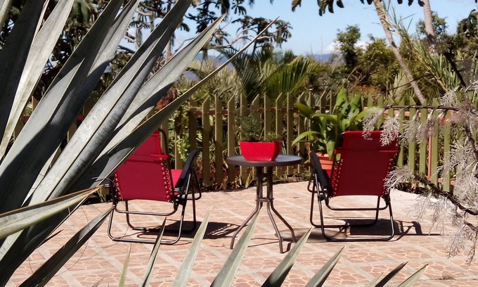 San Isidro de Grecia Wohnung | Top of the Mountain, neue, moderne Lodge in amerikanischem Besitz