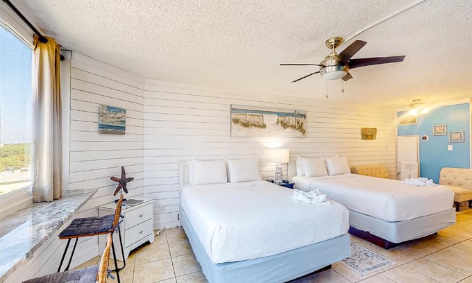 Panama City Beach Hotel | Top of the Gulf 702 Teal Waters