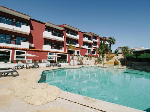 Areias de Sao Joao Wohnung | Topazio Vibe Beach Hotel & Apartments - Adults Friendly