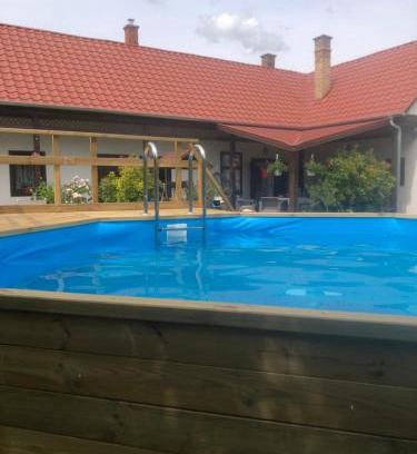 Kapolnasnyek Haus | Tornácos Vendégház Kápolnásnyék