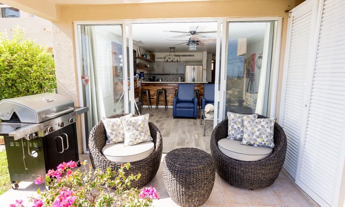 El Tezal Eigentumswohnung | Totally Remodeled Condo in Quite Complex of Twelve in Beautiful Cabo San Lucas