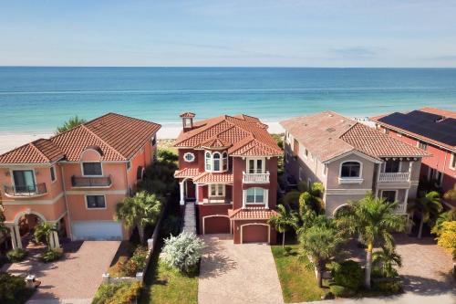 Sunset Beach Haus | Touched By the Beach