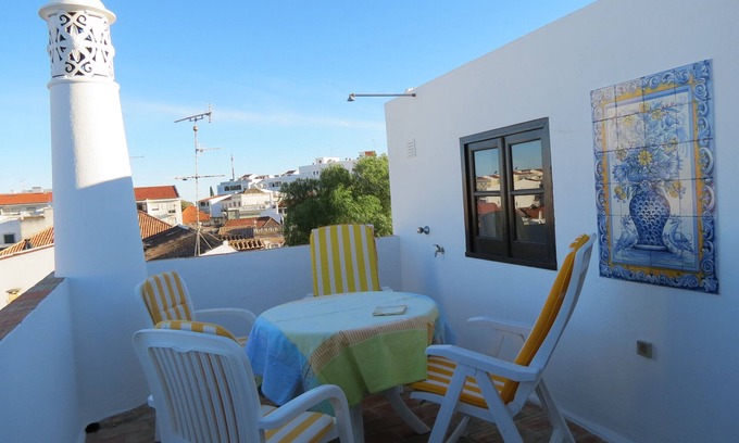 Tavira Haus | Stadthaus im historischen Zentrum, Terrassen EG+DG, Traumblick, ruhig