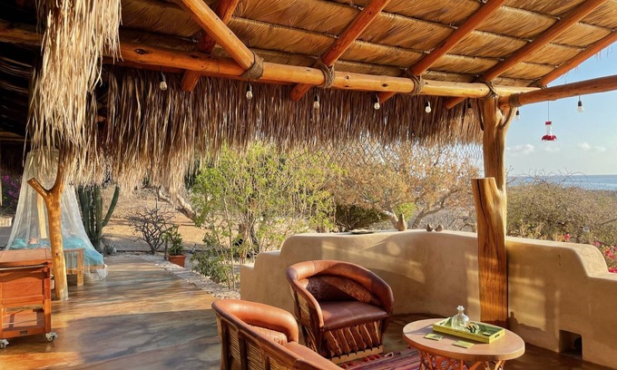 Cabo Pulmo Haus | Traditioneller Steinpalapa Rückzug mit Ozean- und Wüstenansichten