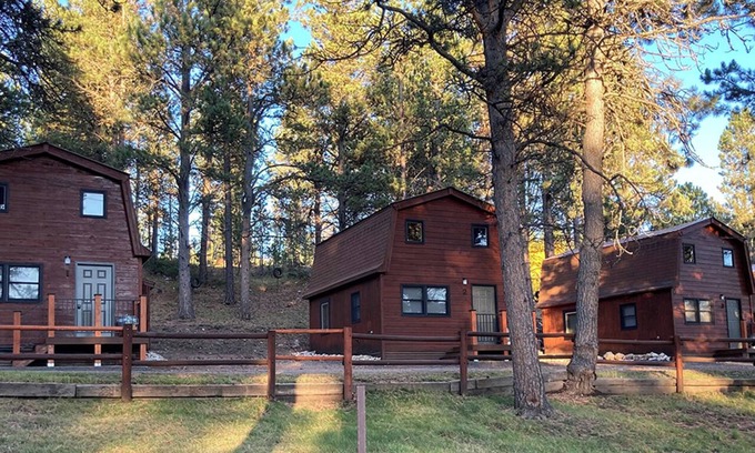 Deadwood Haus | Trailshead Lodge - Cabin 5
