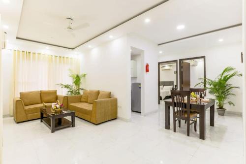 Sushant Lok Wohnung | Tranquil 2BHK Oasis in the Heart of Gurugram