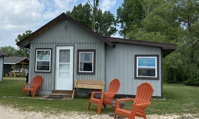 West Branch Kabine | Lkfrt Hütte, sauber, gemütlich, Sandy Private Beach, für 4 Personen