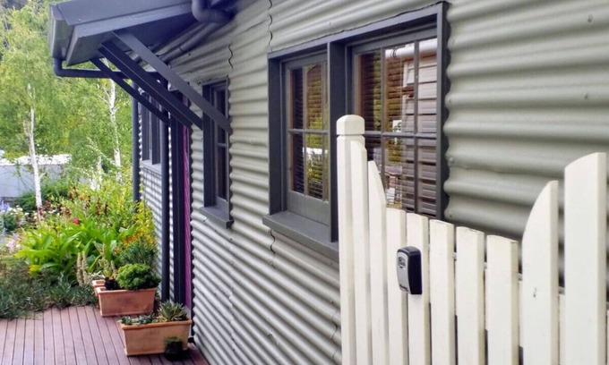 South Hobart Haus | Tranquil Garden Cottage - South Hobart