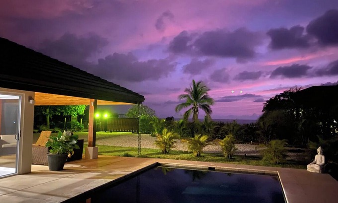 Playa Negra Haus | Tranquil Oceanview Kasa Kurij with Pool, amazing Sunsets, Beach, Surf & GeoDome!