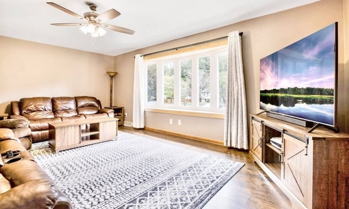 Mechanicsville Haus | Tranquil Private Getaway Minutes to Patuxent River