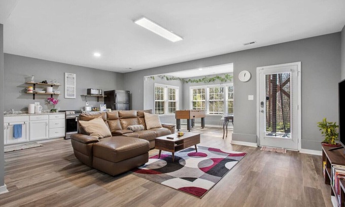 Glen Allen Eigentumswohnung | Tranquil Retreat: Woodland Views & Peaceful Vibes!