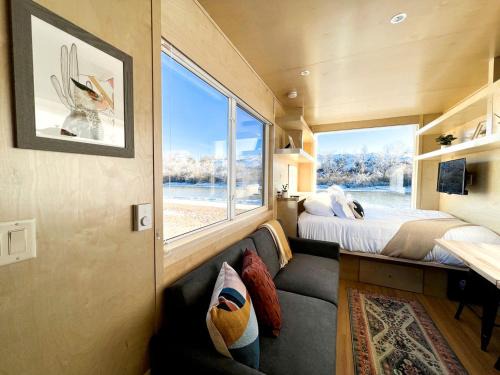 Pear Park Haus | Tranquil Tiny House Hideaway in Colorado: Peaceful Waterside Bliss in Grand Junction