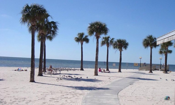 Spring Hill Haus | Tranquil waterfront retreat: Pool│Spa│Dock│Tiki│ Arcade│Kayaks