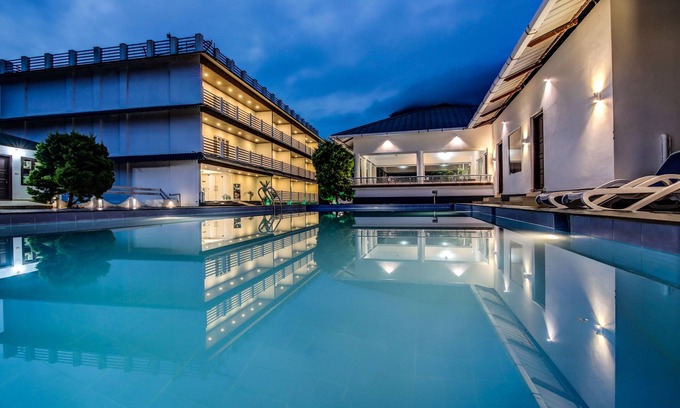 Kannan Devan Hills Hotel | Treebo Tryst Misty Garden Resorts