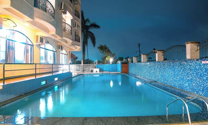 Lonavala Hotel | Treebo Reveniir Resort