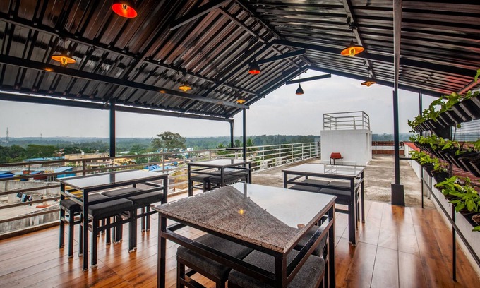 Kushalnagar Haus | Treebo Sans Sarav Kushalnagar