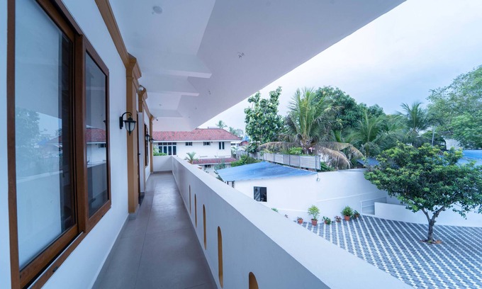 Thiruvananthapuram Hotel | Treebo West Fort Divine